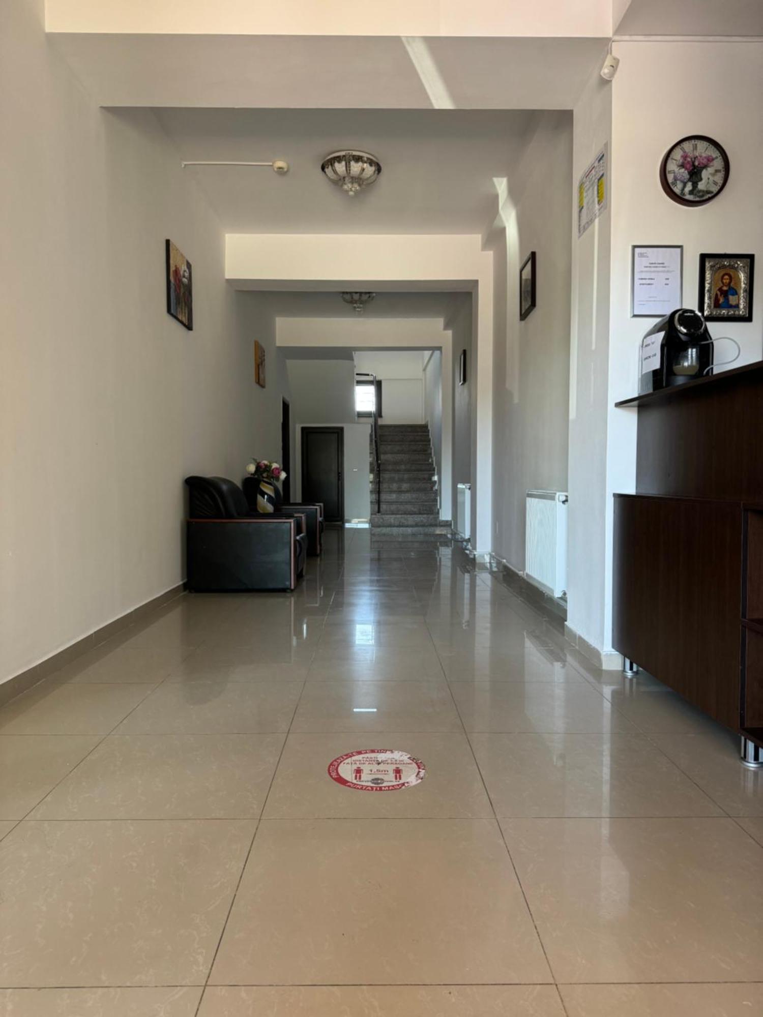 Orient Mamaia Nord Hotell Năvodari Exteriör bild