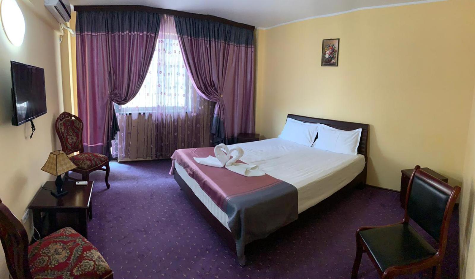 Orient Mamaia Nord Hotell Năvodari Exteriör bild