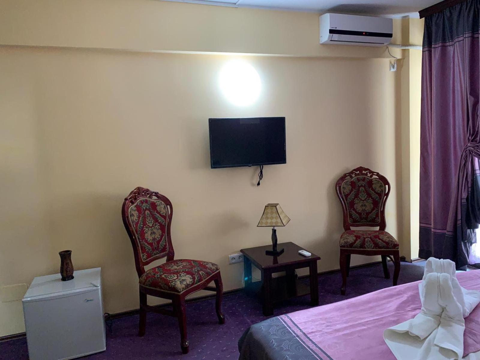 Orient Mamaia Nord Hotell Năvodari Exteriör bild
