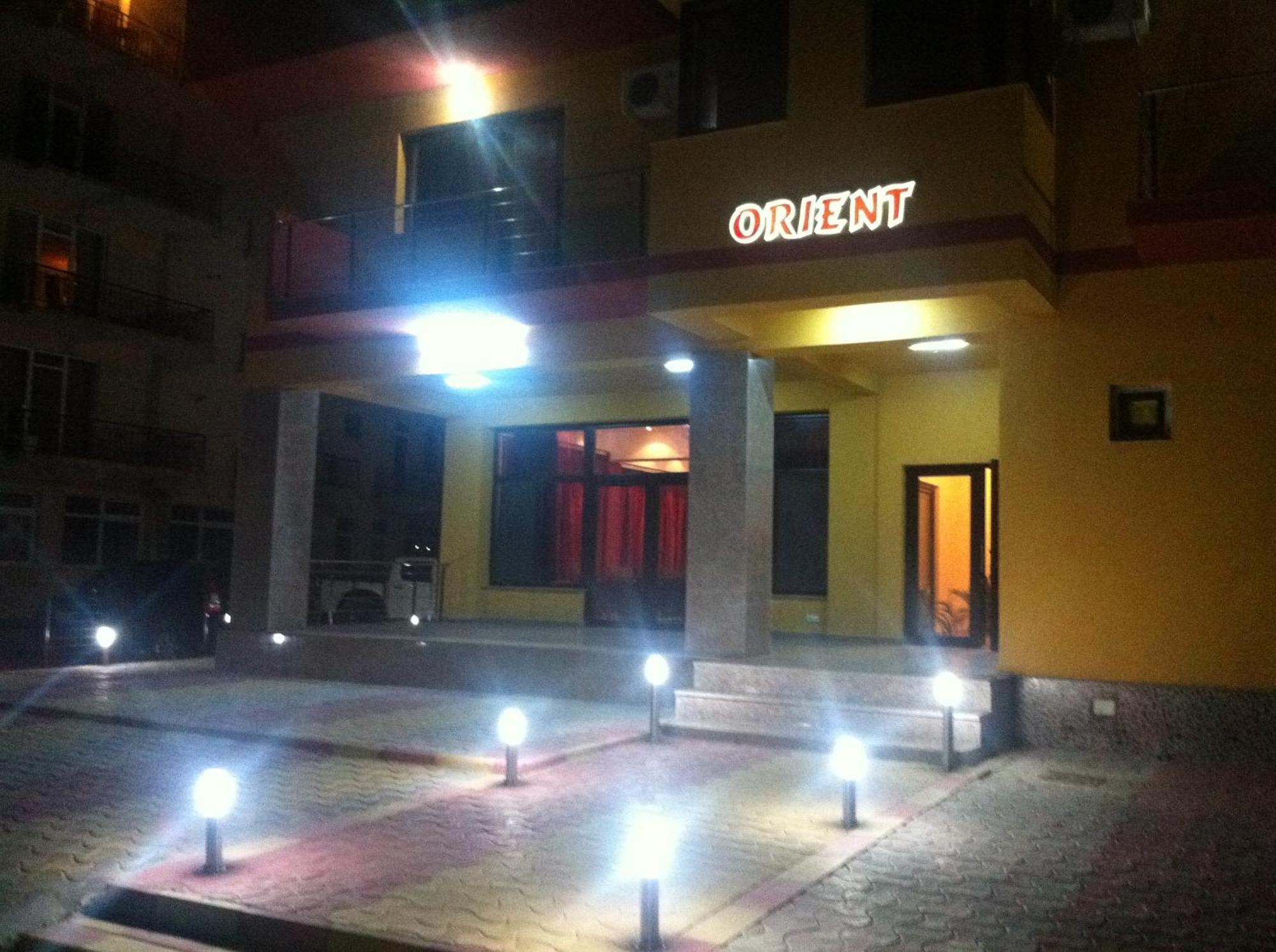 Orient Mamaia Nord Hotell Năvodari Exteriör bild